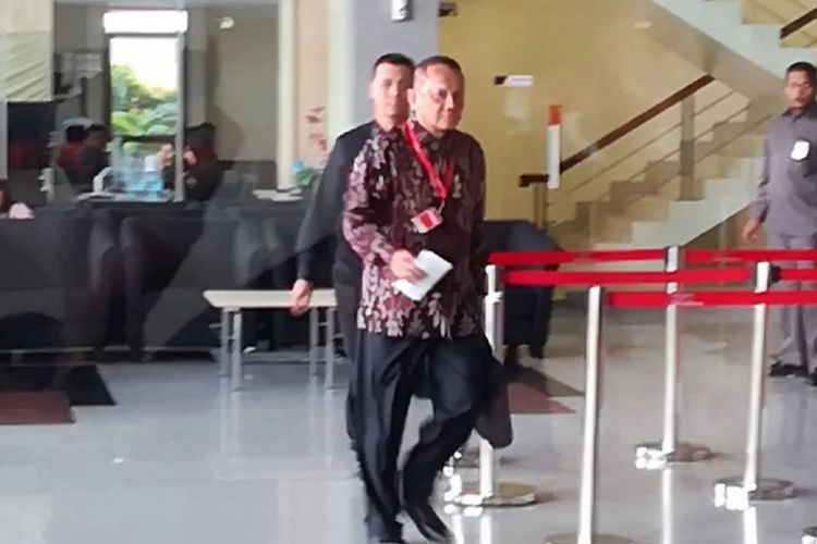 Eks Pejabat MA Diduga Terima Suap Rp 920 Miliar, Perannya Penting dalam Vonis Bebas Anak Politisi