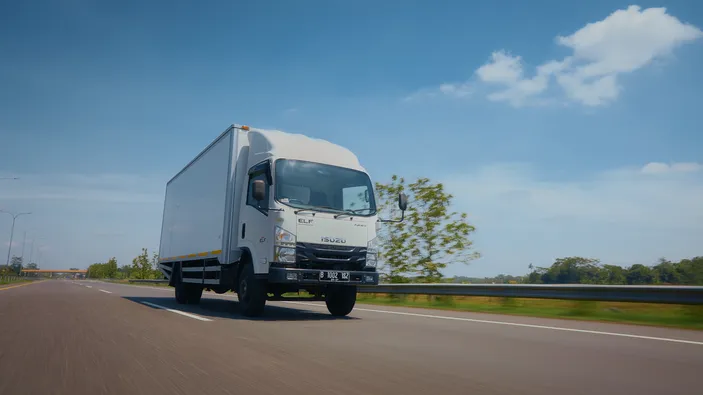 Isuzu Rayakan 50 Tahun: Ajak Customer Setia Meriahkan Tahun Emas di Seluruh Indonesia!