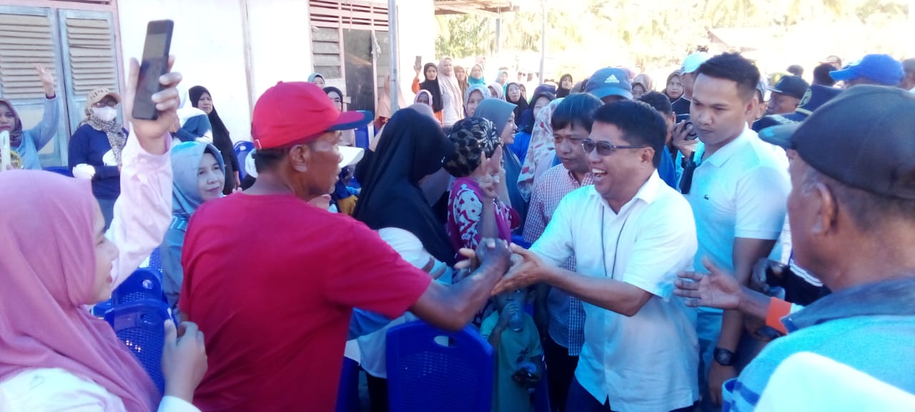 Wartakini.id - Emak-emak di Bumi Mulyo Berharap Bebas Pimpin Polman!