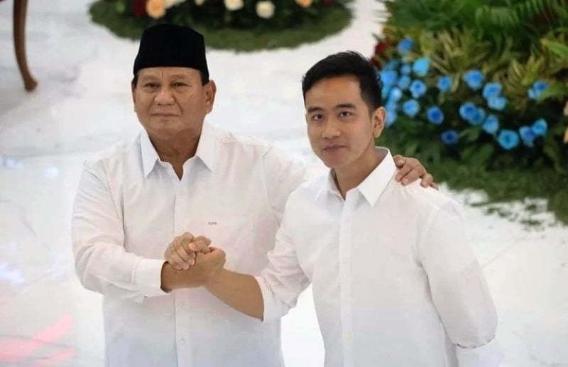 Gibran Muncul Lagi, Bareng Prabowo di HUT TNI!