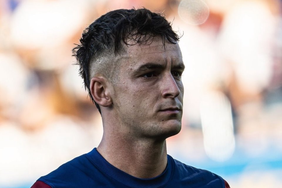 Casado Jadi Andalan, Barcelona Lupakan Gelandang Baru?