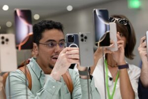 iPhone 16 Pro Max Cuma Rp7,5 Juta? Rahasia Harga Murah Terkuak!