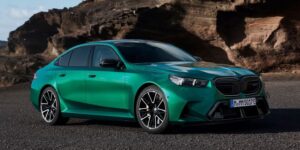 BMW M5 Terlalu Berat? Bos Besar Bereaksi!