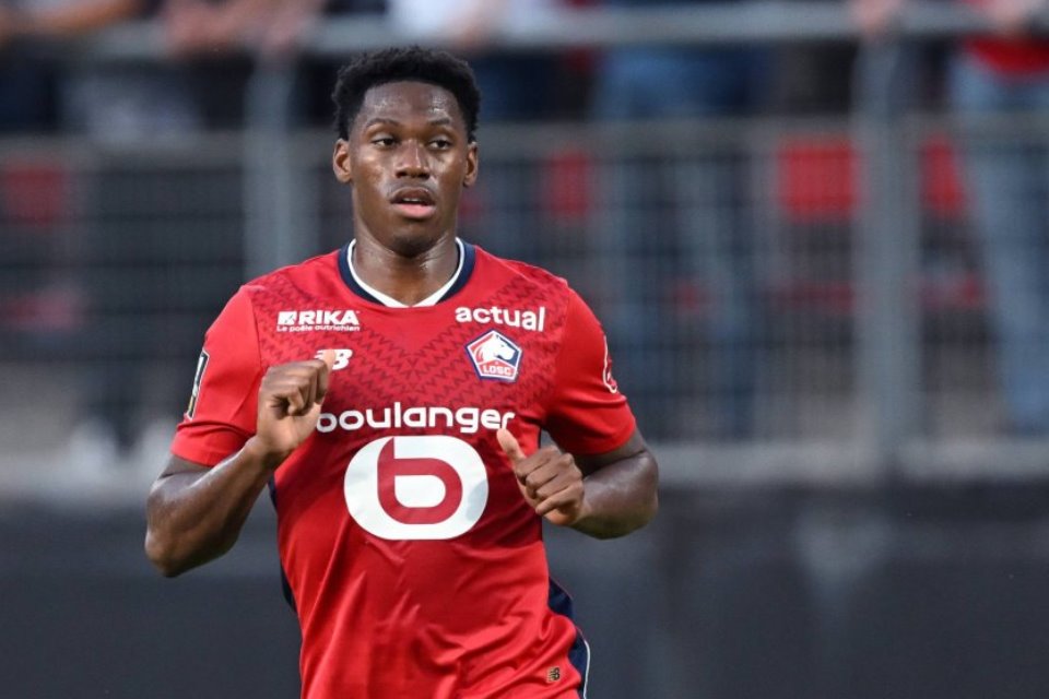 Barcelona Dekati Striker Gratis!