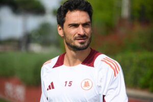 Pensiun Dini?  Masa Depan Hummels di Roma