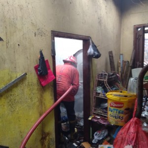 Rumah Kakek di Malang Ludes Terbakar, Tinggal Bangkai!