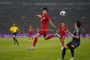 Raksasa Tidur Bangun?