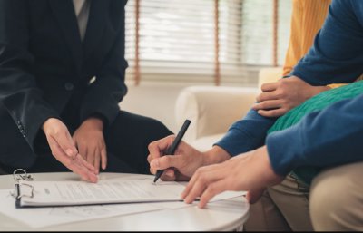 Nasib Asuransi di Ujung Tanduk! Negosiasi Tarif Trump Jadi Penentu! 1 Nasib Asuransi di Ujung Tanduk! Negosiasi Tarif Trump Jadi Penentu!