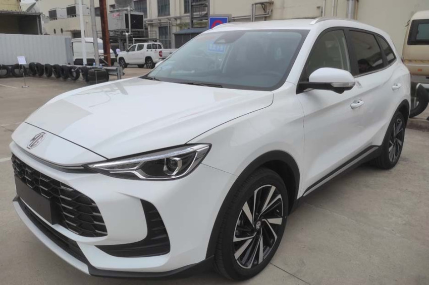 MG ZS HEV: Nyaman & Irit Bahan Bakar!