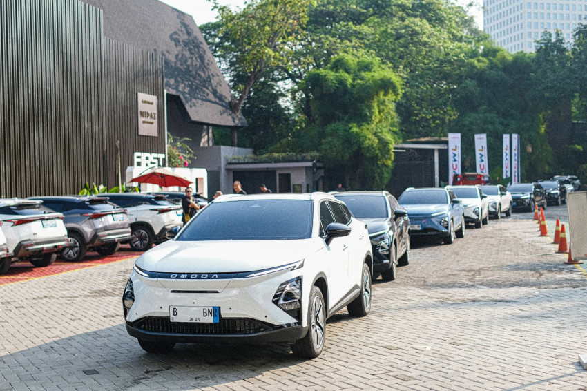 Harga Miring! Perang Diskon Mobil Listrik China Memanas!