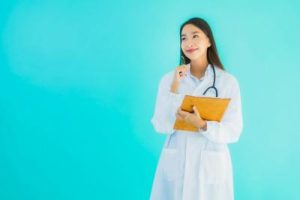 Gaji Dokter Selangit! Negara Mana yang Paling Royal?