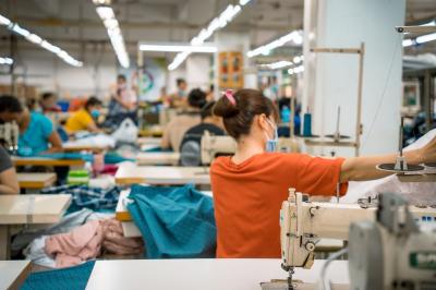 Kabar Gembira! Industri Tekstil RI Terhindar dari Ancaman PHK Massal!