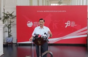 Rp300 Triliun untuk Makan Gratis? Rahasia Luhut Terungkap!