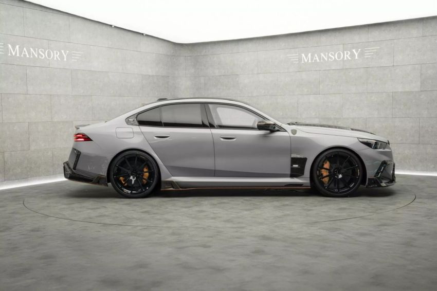 BMW M5 Hybrid Garapan Mansory: 838 HP, Sangar Abis!