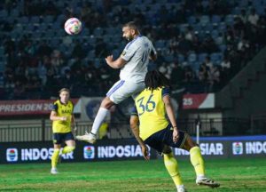 Detik-Detik Oxford United Hancurkan Arema FC!