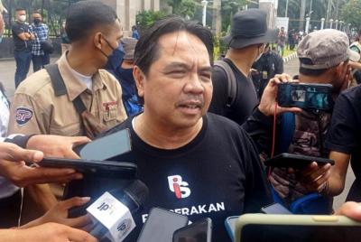 Heboh!  BUMN Gonjang-ganjing, Ade Armando dan Tina Talisa Duduk di Kursi Komisaris!