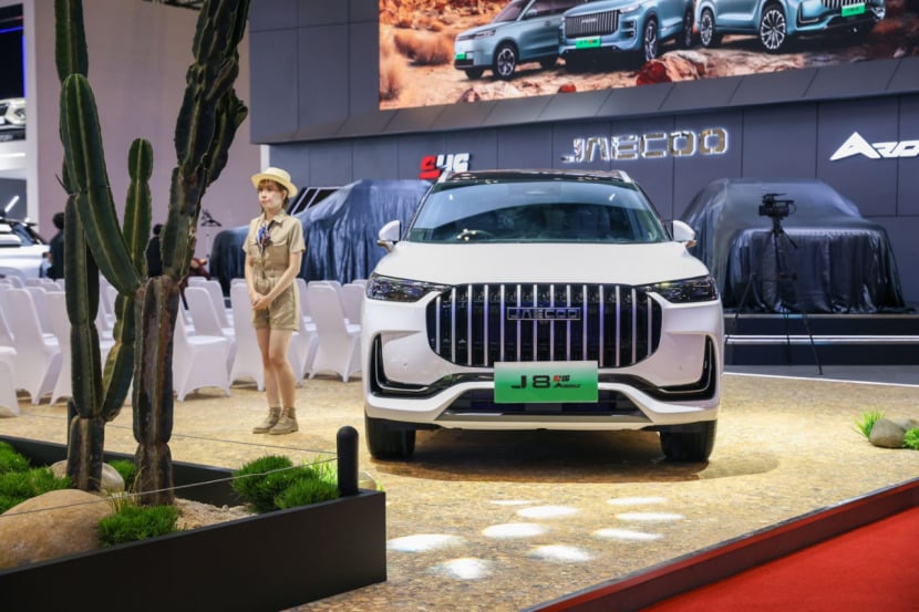GIIAS 2025: SUV Hybrid 1400 KM Ini Bikin Melongo!