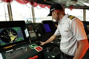Pelaut Indonesia Diburu Kapal Asing! Indonesia Jadi Raja Maritim Dunia?