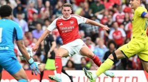 Kekalahan Arsenal di Kandang Sendiri! Ada Bintang Baru?