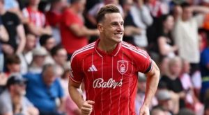 Forest Menang Telak! Rekor Klub Terpecahkan