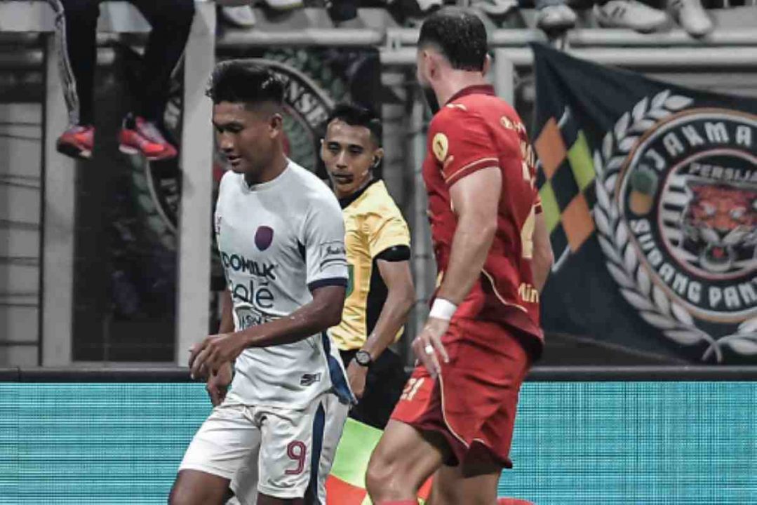 Persija Bantai Persita!