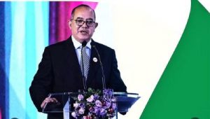 Rahasia di Balik Pengunduran Diri Bos Agrinas!