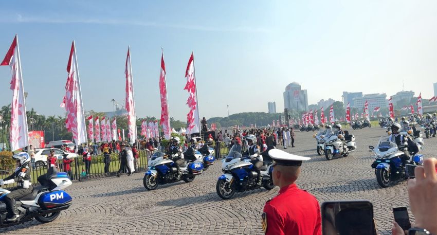 Heboh! Motor Listrik Kawal Kirab Merah Putih!