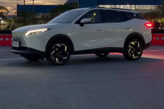 Parkir Otomatis Omoda 7: Pengemudi Pemula Jadi Jagoan!