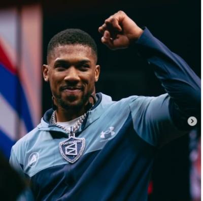 Ngeri! Anthony Joshua Lolos dari Maut, Dua Teman Tewas Tragis di Nigeria!