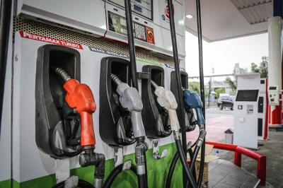 AWAL TAHUN GEMPAR! Harga Pertamax Anjlok, Pertamina Resmi Turunkan BBM!