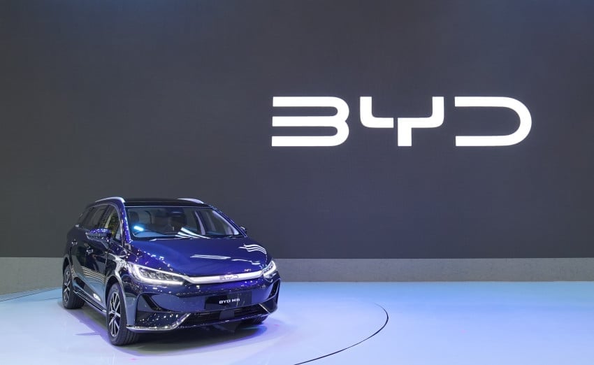BYD Jual 4,6 Juta Kendaraan, Tapi 2026 Penuh Badai?