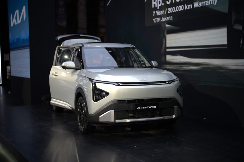 IIMS 2026: Kia Bikin Gebrakan! Carens Baru & Harga Semua Model Terkuak!