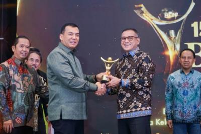 Pupuk Indonesia Panen Penghargaan Bergengsi, CEO Rahmad Pribadi Dinobatkan Pemimpin Visioner!