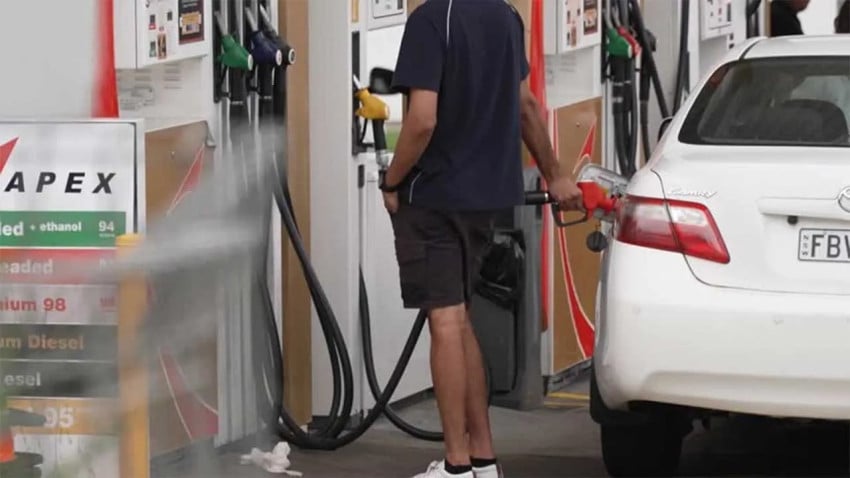 Gawat! SPBU Australia Kering, Harga BBM Meroket Tajam!