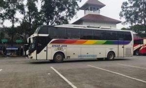 Wartakini 16 KEMENHUB TEGAS! Bus Mudik Tak Layak, Penumpang Diturunkan!