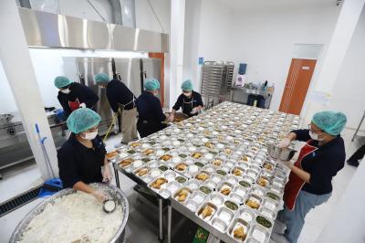 Dampak Nyata! Swasta Genjot Program Makan Bergizi Gratis, Anak Indonesia Makin Cerdas! 1 Dampak Nyata! Swasta Genjot Program Makan Bergizi Gratis, Anak Indonesia Makin Cerdas!