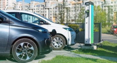 Indonesia Siap Bebas Impor Energi? Kunci Miliaran Rupiah Ada di Kompor & Mobil Listrik!