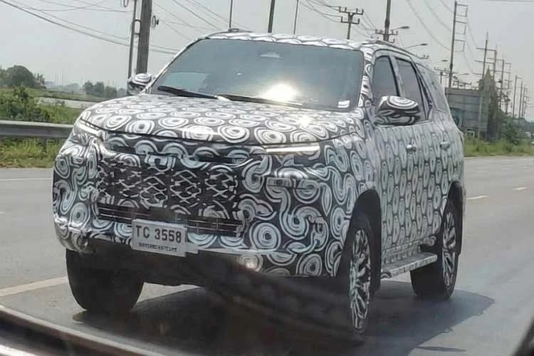 Bocoran Fortuner 2027: Desain Gagah, Fitur Menggila!