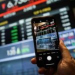 IHSG Terjun Bebas di Awal Sesi, Sektor Keuangan Paling Terpukul!