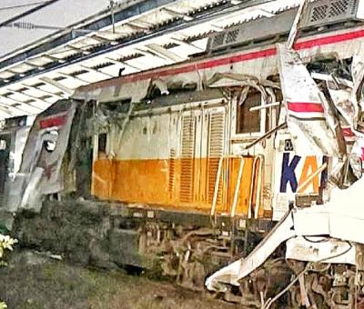 Geger Bekasi! KRL Ditabrak Argo Bromo, KAI Soroti Hal Krusial Ini!