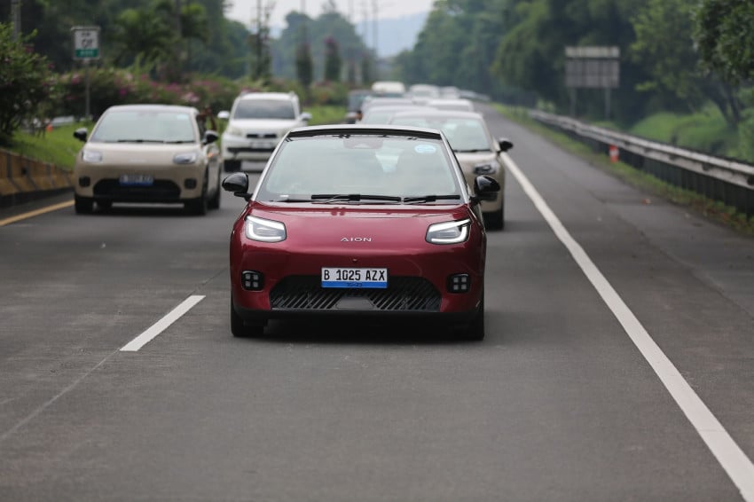 Modal 500 KM & Rangka Naga, Aion UT Rajai EV Kompak!