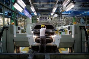 Toyota Terpukul Krisis Timur Tengah: 38.000 Mobil Lenyap!