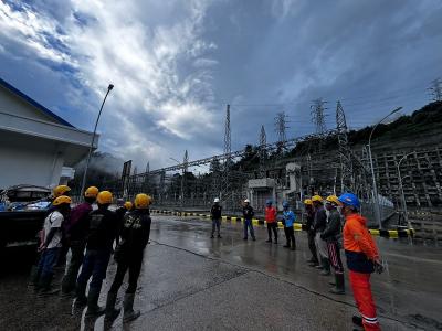 Blackout Sumatera: Kenapa Pemulihan Listrik Tak Bisa Buru-buru? Ini Kata Ahli!