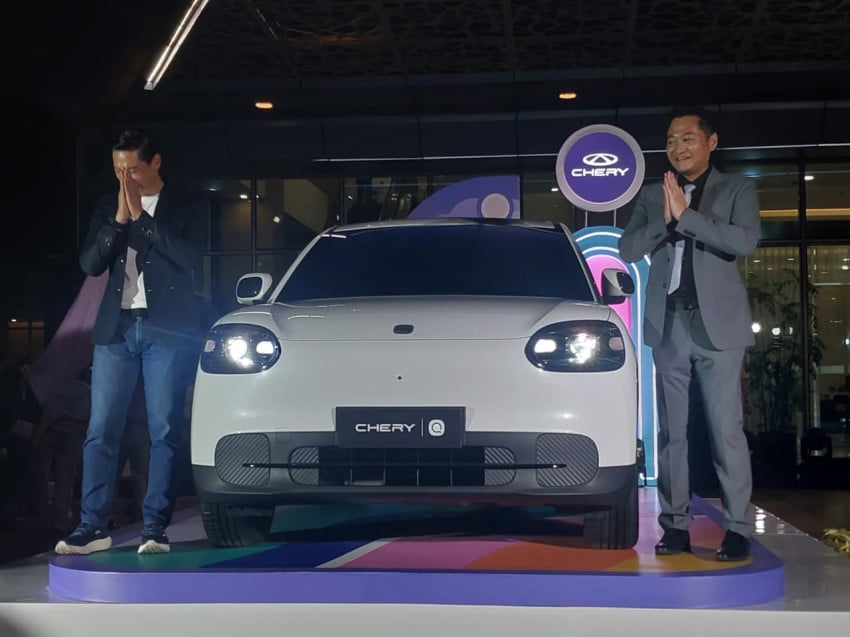 Bukan Cuma Jalan! Baterai Chery Q Bisa Jadi Power Bank Raksasa! 6 Bukan Cuma Jalan! Baterai Chery Q Bisa Jadi Power Bank Raksasa!
