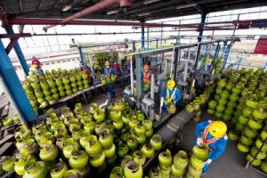 lpg 3 kg terancam ri siap impor 100 ribu tabung cng ada apa