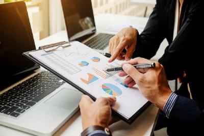 OJK Sikat Habis Penipu Investasi dan Pinjol Ilegal 5 OJK Sikat Habis Penipu Investasi dan Pinjol Ilegal