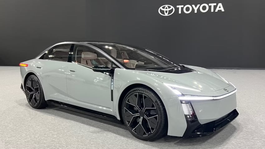 Penampakan Corolla Terbaru Bocor Desainnya Bikin Heboh