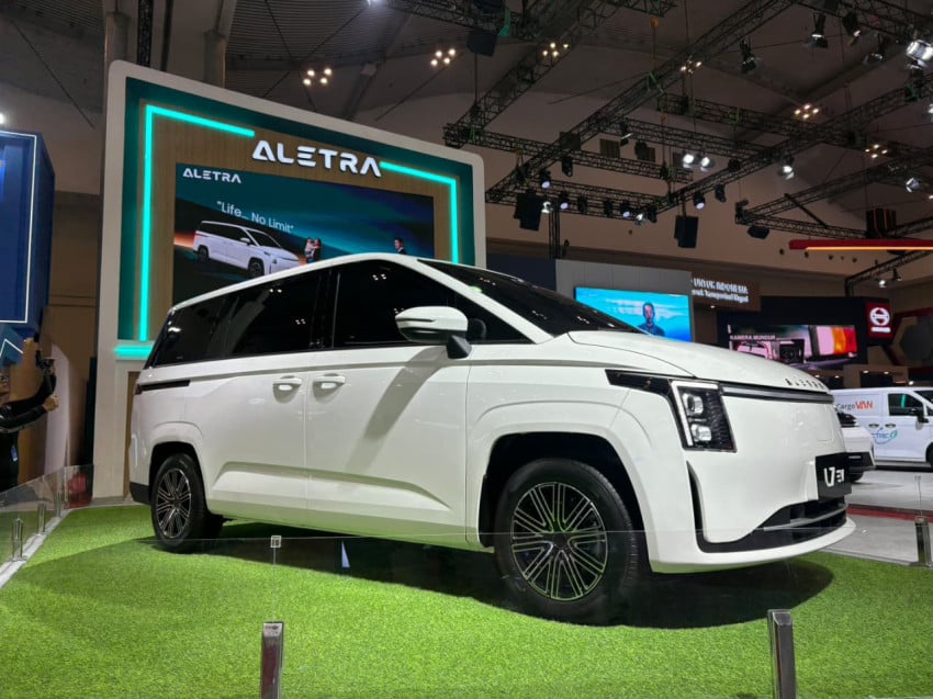 Aletra L7 Mengguncang GIIAS Asli Indonesia Atau Bukan 10 Aletra L7 Mengguncang GIIAS Asli Indonesia Atau Bukan