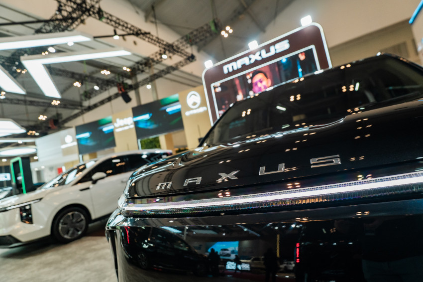 MPV Listrik Sultan Kursi Pijat Bikin Nyaman 10 MPV Listrik Sultan Kursi Pijat Bikin Nyaman