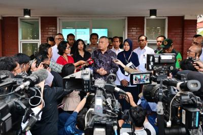 Bandara Ditutup Lagi Sampai Tengah Malam